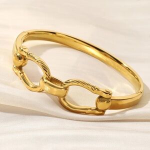 Gold Horseshoe Bangle Bracelet Gold Plated Waterproof